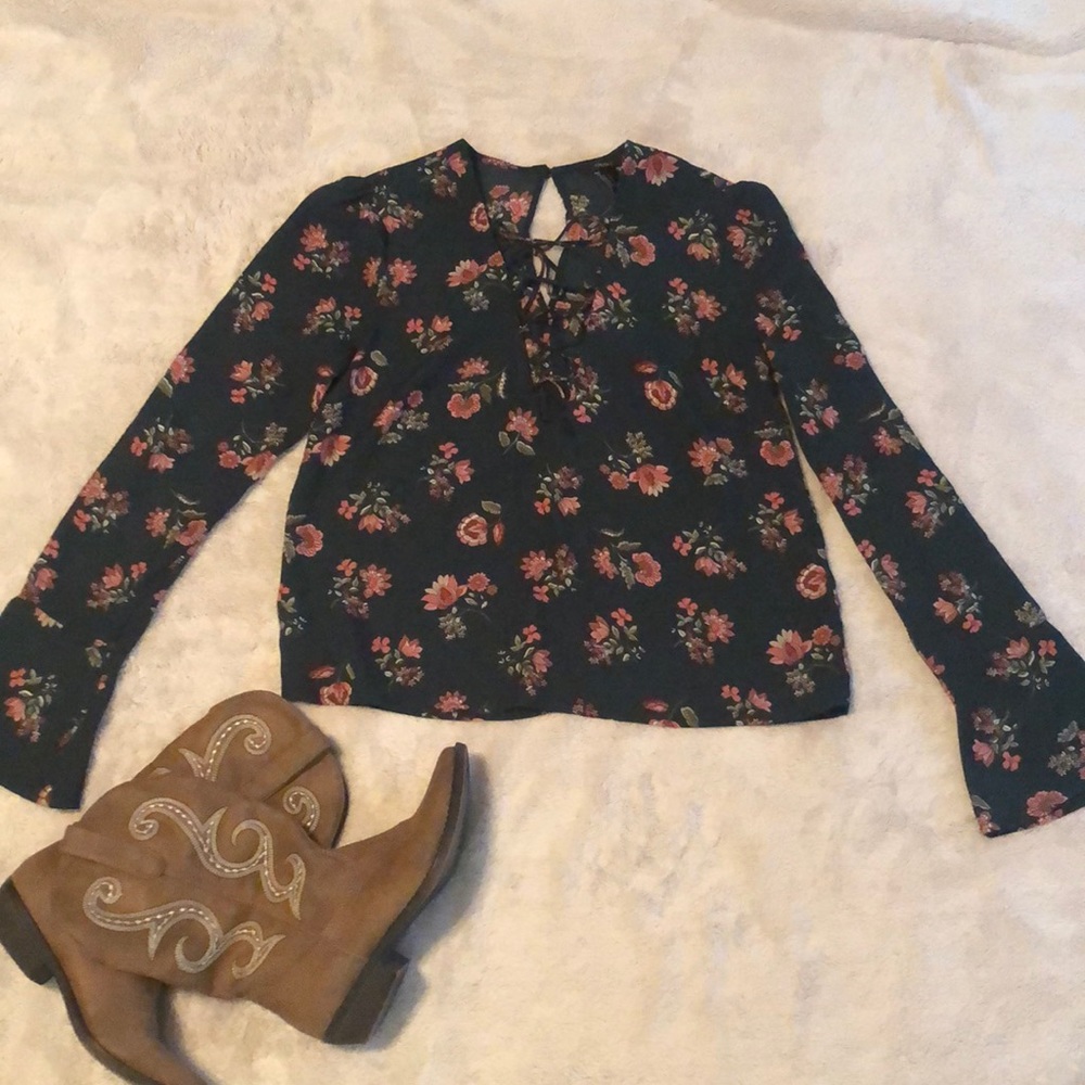 Low cut flowered blouse
